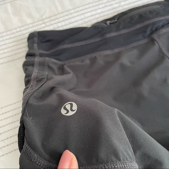 Lululemon Athletic Shorts, adjustable waist, back pocket, size 6 - Picture 4 of 7